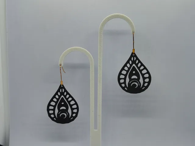 Aretes Lágrima Cósmica