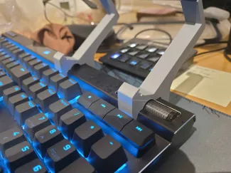 Stream Deck Classic holder for Corsair K70 Max
