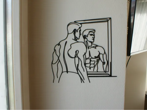 Silhouette homme au miroir