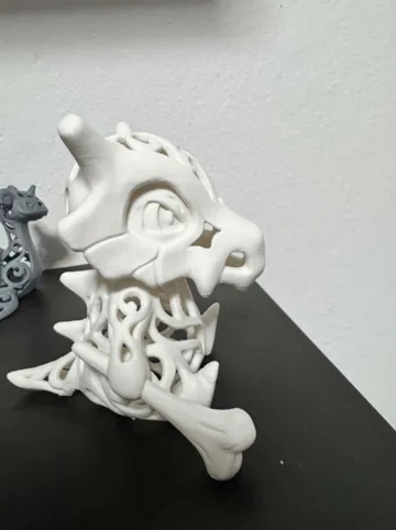 Pieza para disfraz o exhibición: Ornamental Filigree Cubone pokemon — vista de referencia 3