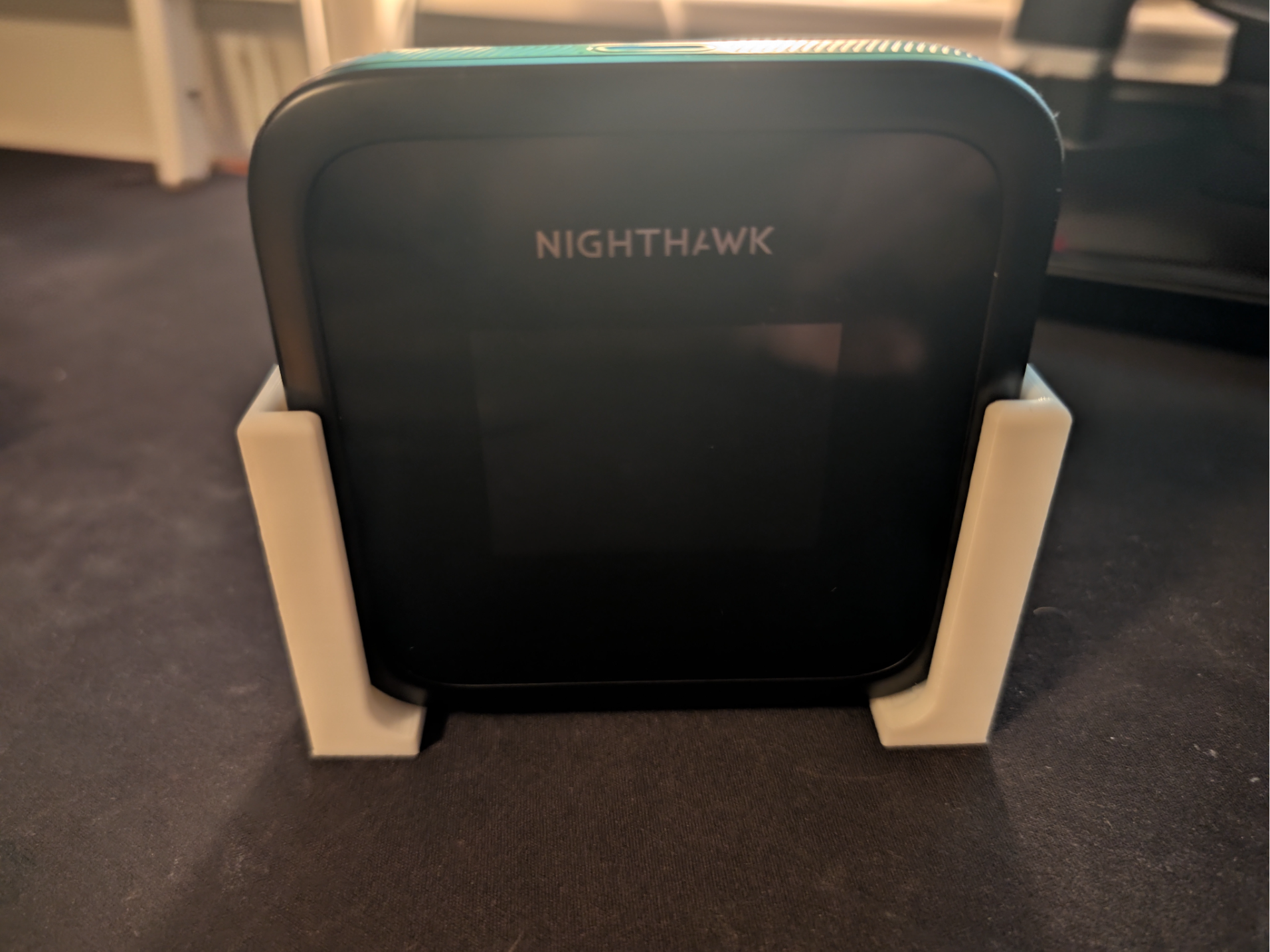 Netgear Nighthawk wall mount