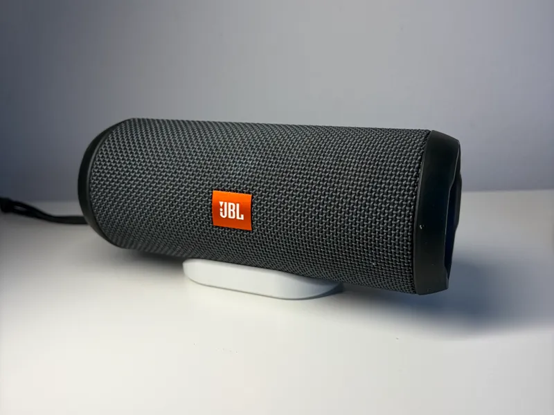JBL Flip essential holder