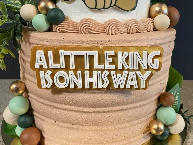 A little King is on his way cake topper