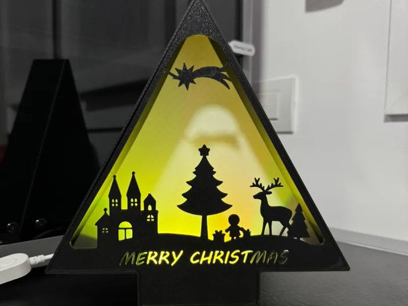 Christmas Tree Lamp – Illuminated Holiday Scene