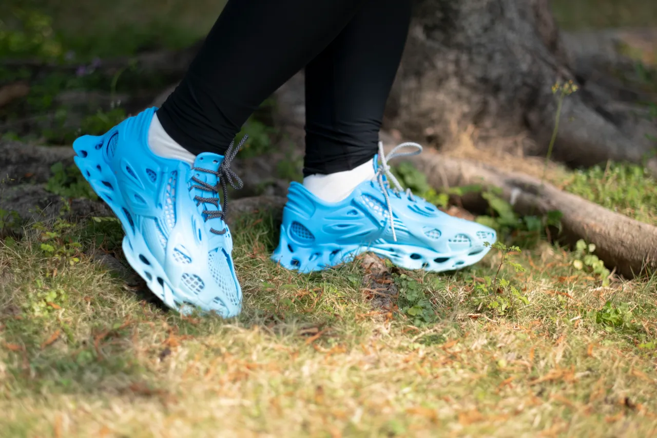 Whaleberry - a 3D printed thick-soled casual shoe view 3