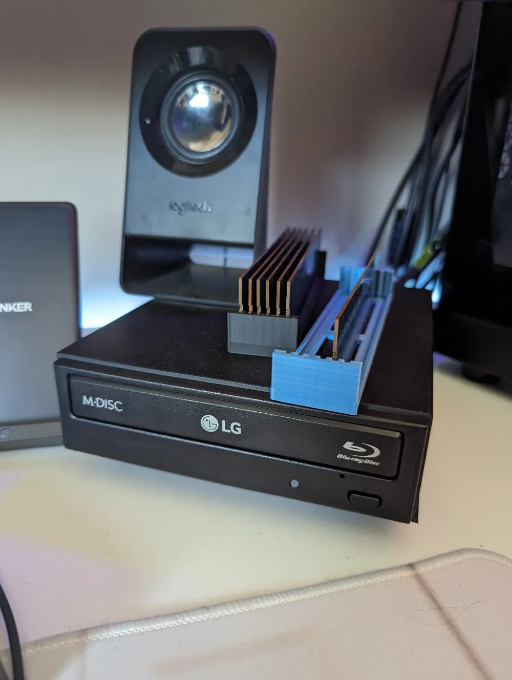 Internal Drive Bay External Enclosure by seths.culp MakerWorld