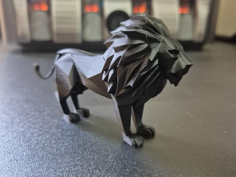 Low Poly Löwe