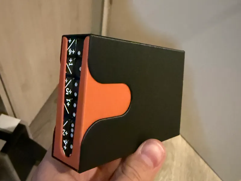 Limited 40 card deckbox