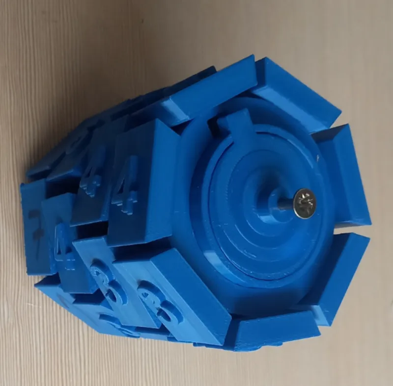 Lock-styled safe