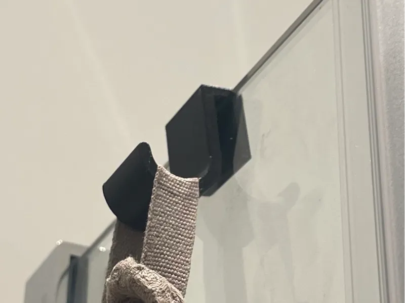 Shower hook short