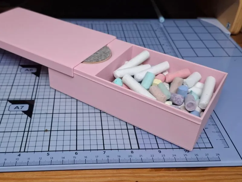 Box with lid