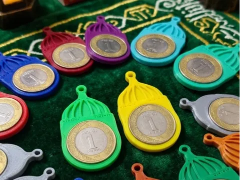 Soporte: حامل ريال معدني سعودي - توزيعات المولد النبوي — referencia de MakerWorld