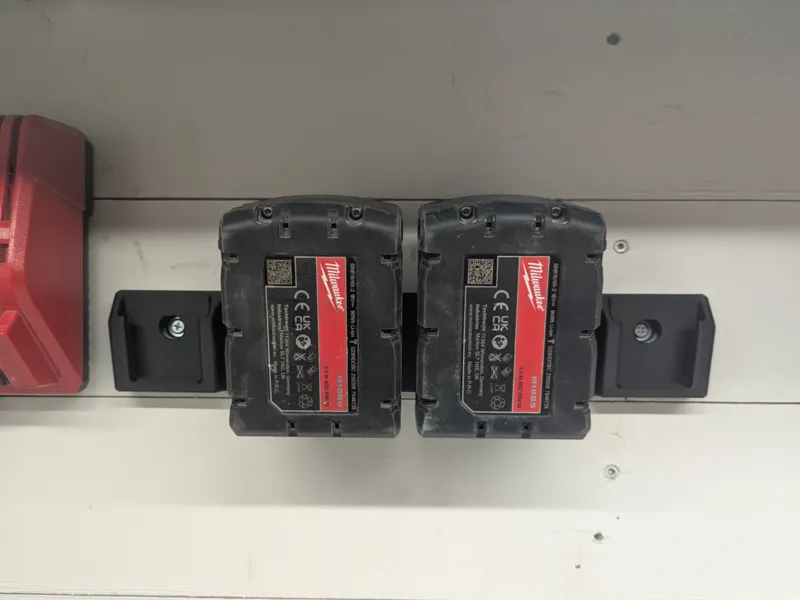 Milwaukee M18 Battery Holder 1, 2, 3 and 4-Pack