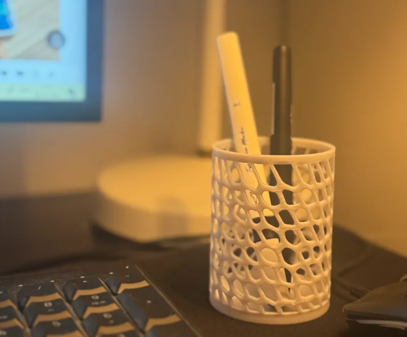 Voronoi Pen Holder
