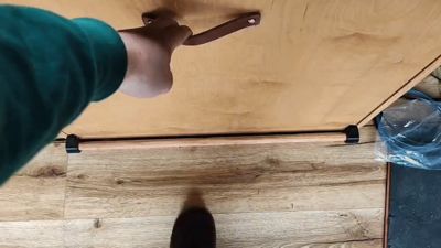 Heavy-duty slide one-hand release