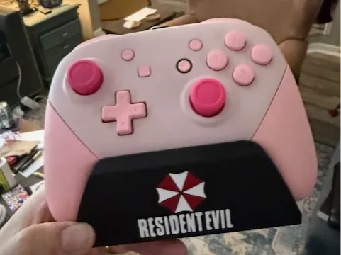Resident Evil Switch Pro Controller Stand