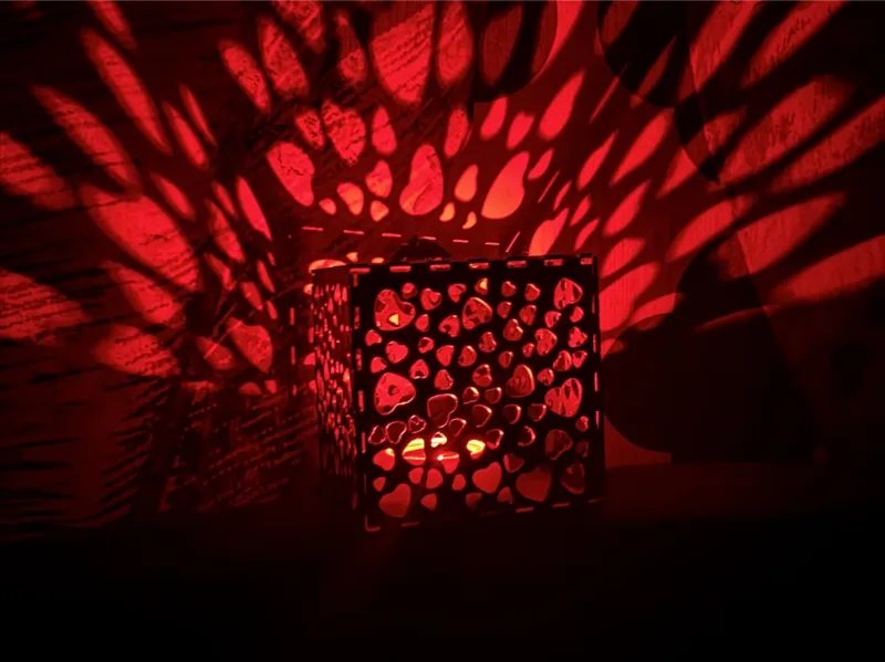 Heart Lamp – 6 Piece Puzzle Ambient Lamp