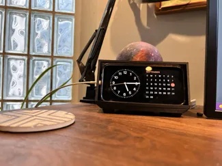 Standby Mode dock for iPhone 11,12,14, and 15