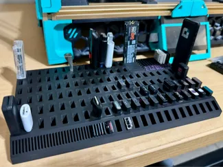 Ultimate USB Holder