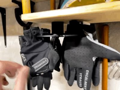 Glove Holder Spinner - Glove Spin 6 Pair