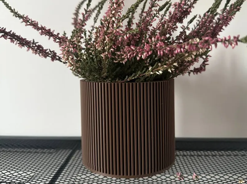 Simple flower pot