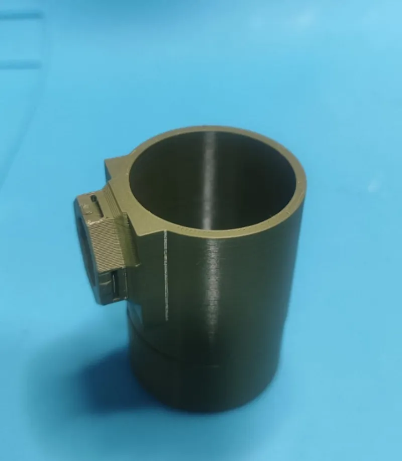 Glue holder with snap for Multiboard