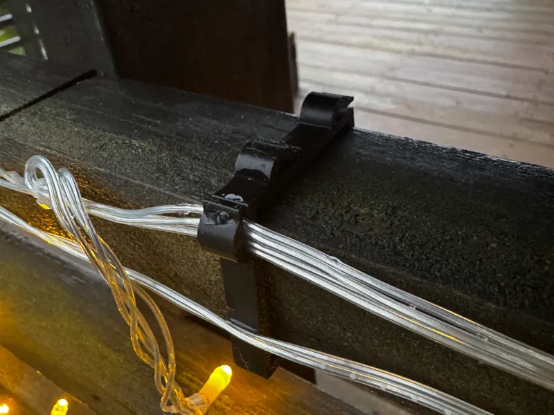 Christmas light clip