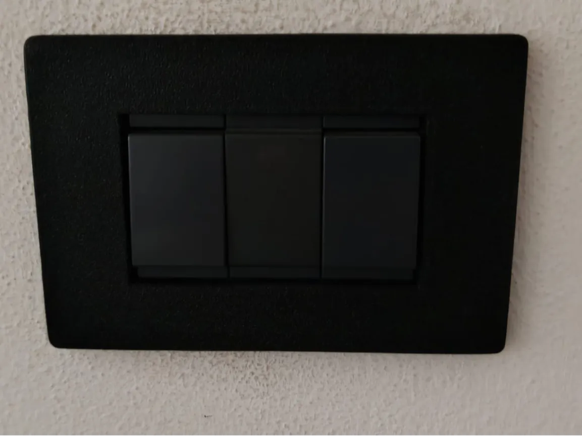 Plaques Vimar Idea (2-3-4-6 modules)