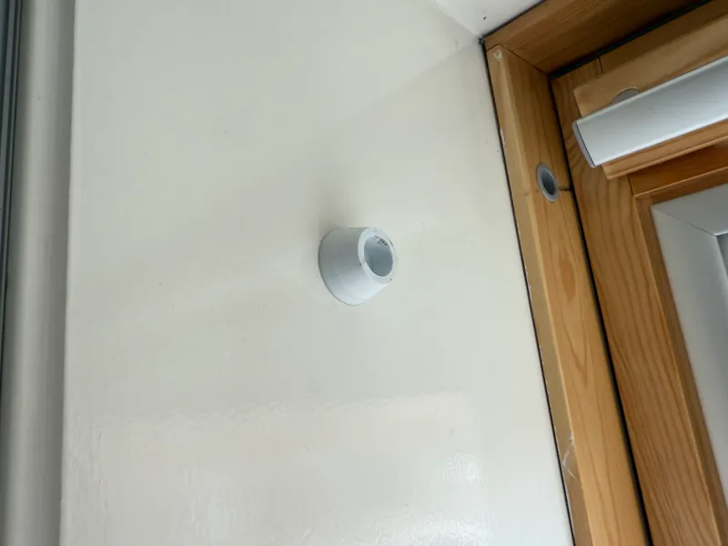 Velux Window wall Holder (sash securing kit)