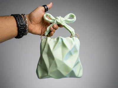 Trash Bag – Elegance where no one expects it