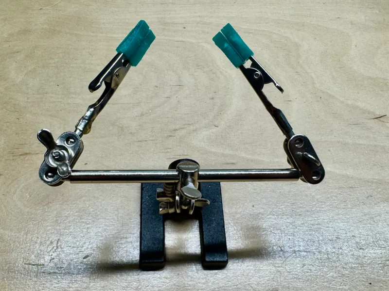 Soft Jaw Covers for Alligator Clips Soldering Aid