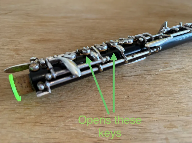 Oboe dry key opener