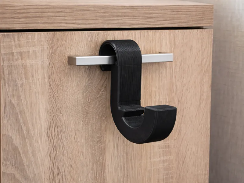 Handle headphone holder