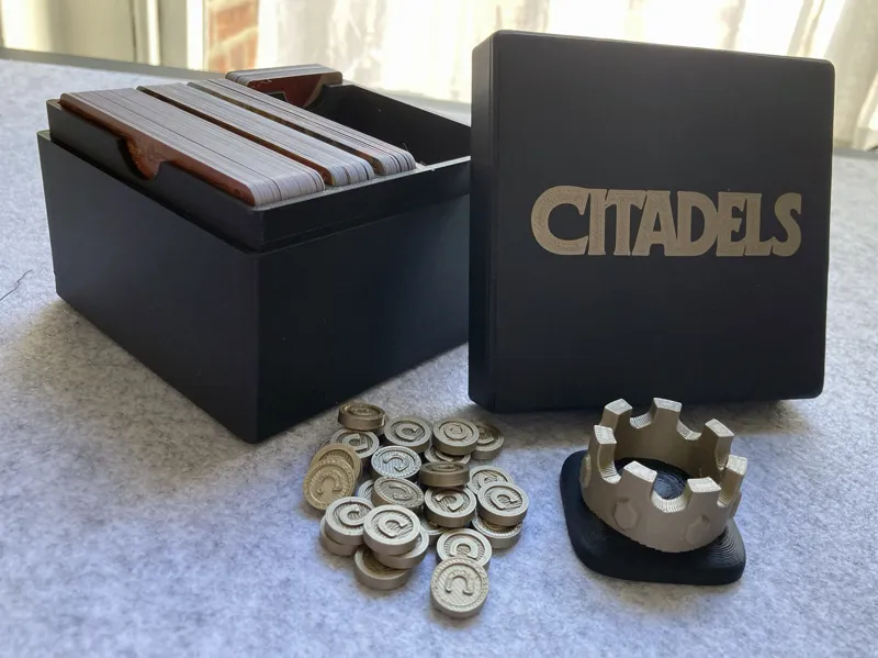 CITADELS Compact card storage with coins and crown