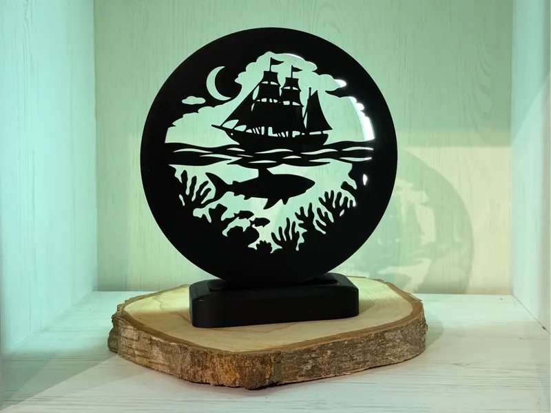 LED Ring Lampe v3 inkl. Rahmen mit Segelboot Motiv
