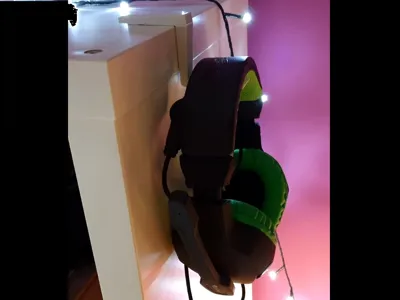 Shelf Hook Headphones Keys
