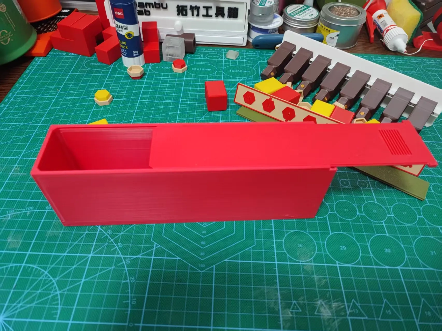 Miniatura 2 do modelo 3D 猜疑之塔——双人心理对抗推理桌游