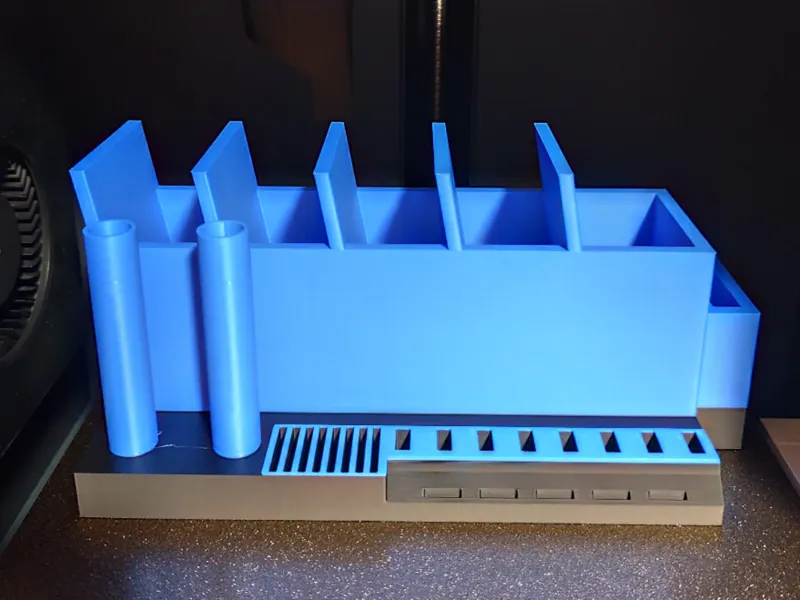 Fernbedienungsorganizer, Stiftehalter + SD & USB