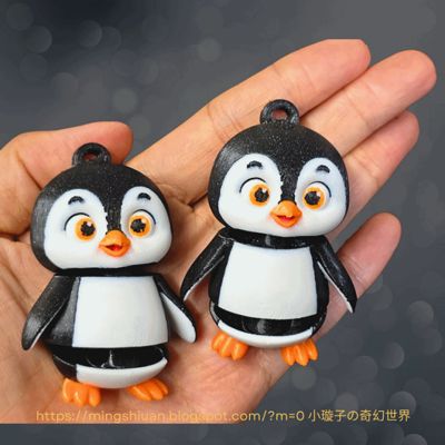Articulated Cute Penguin keychain