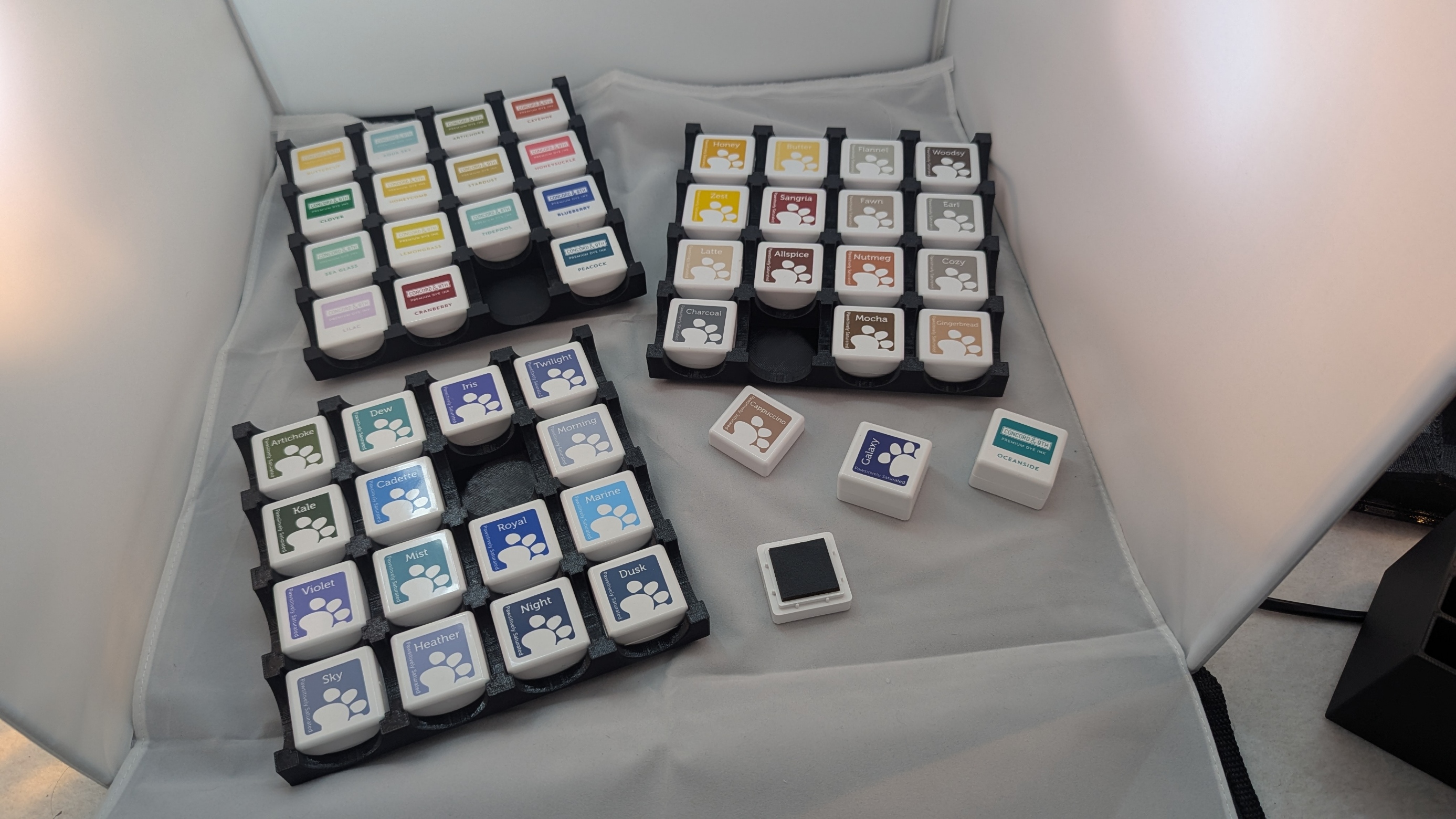 Miniatura 4 do modelo 3D Mini Cube Ink Pad stackable Caddy