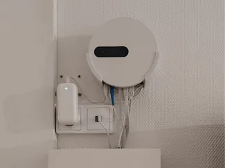 Support Mural Freebox Pop + Cable management