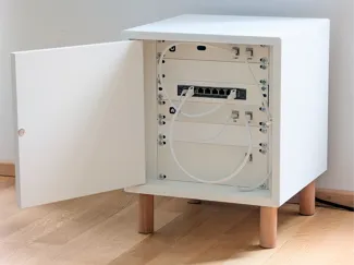 10-inch eket rack