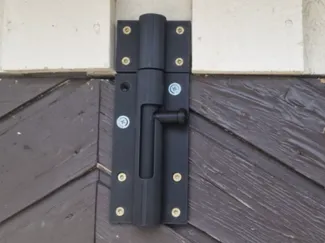 Door/fence lock bolt heavy duty