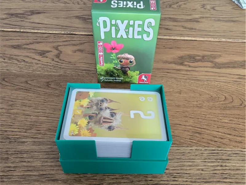 Pixies Schachtel für Gesleevte Karten 