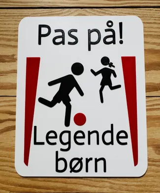 "Pas på! Legende børn" skilt