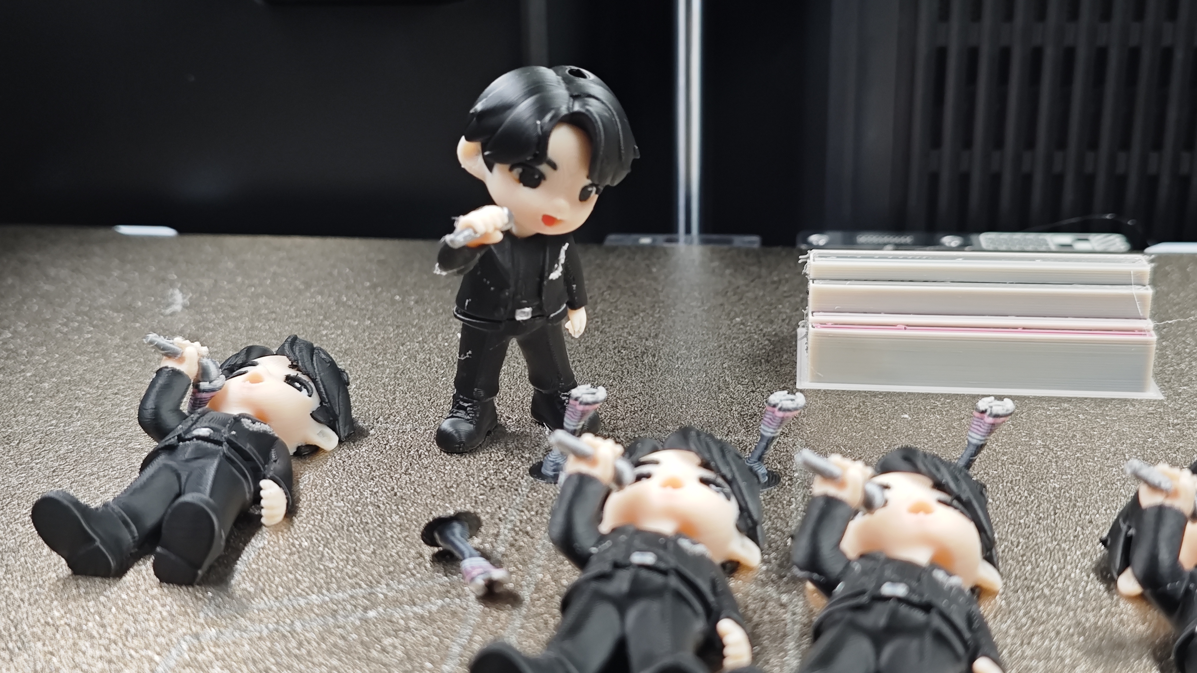 Mini Flexi K-Pop (BTS) Singer Keychain - Free 3D Print Model