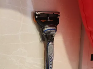 Gillette Razor very simple holder