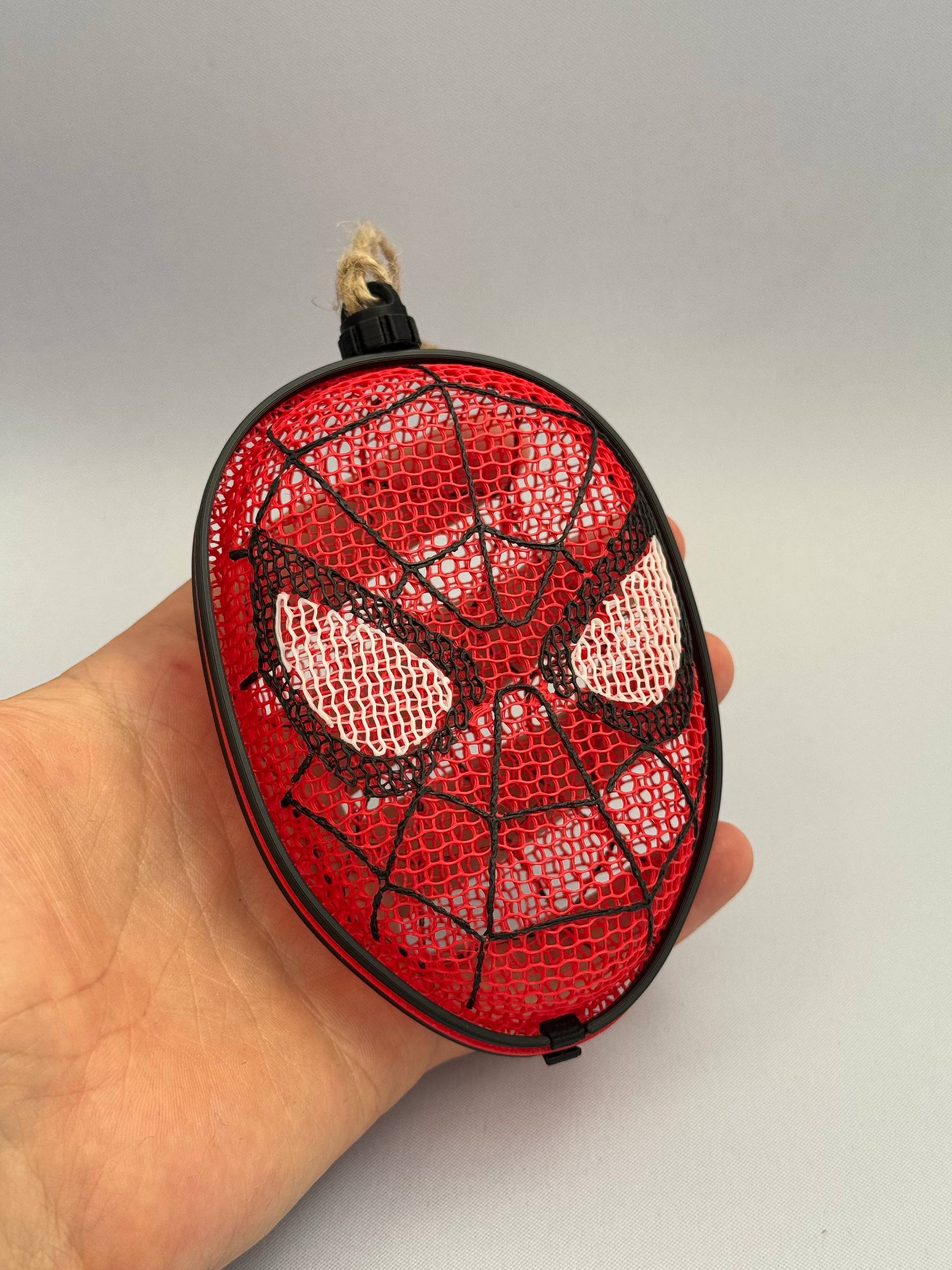 Thermoformed Spider Man - candy container - 1