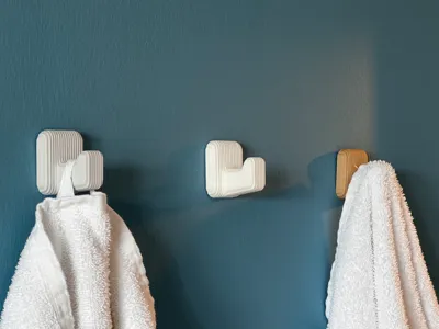 Shelly Towel Rack