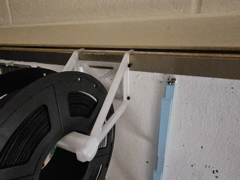 Board hook spool holder for 16mm thick boards